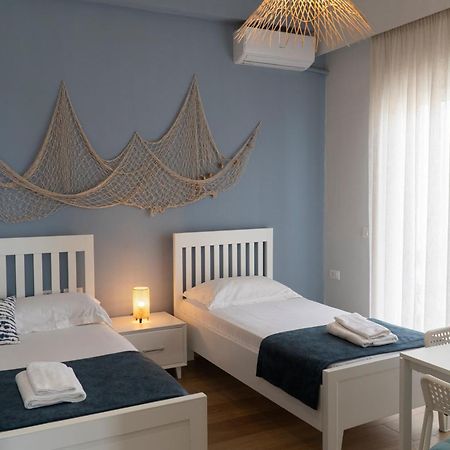Memories Apartments Sarande Bagian luar foto