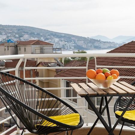 Memories Apartments Sarande Bagian luar foto