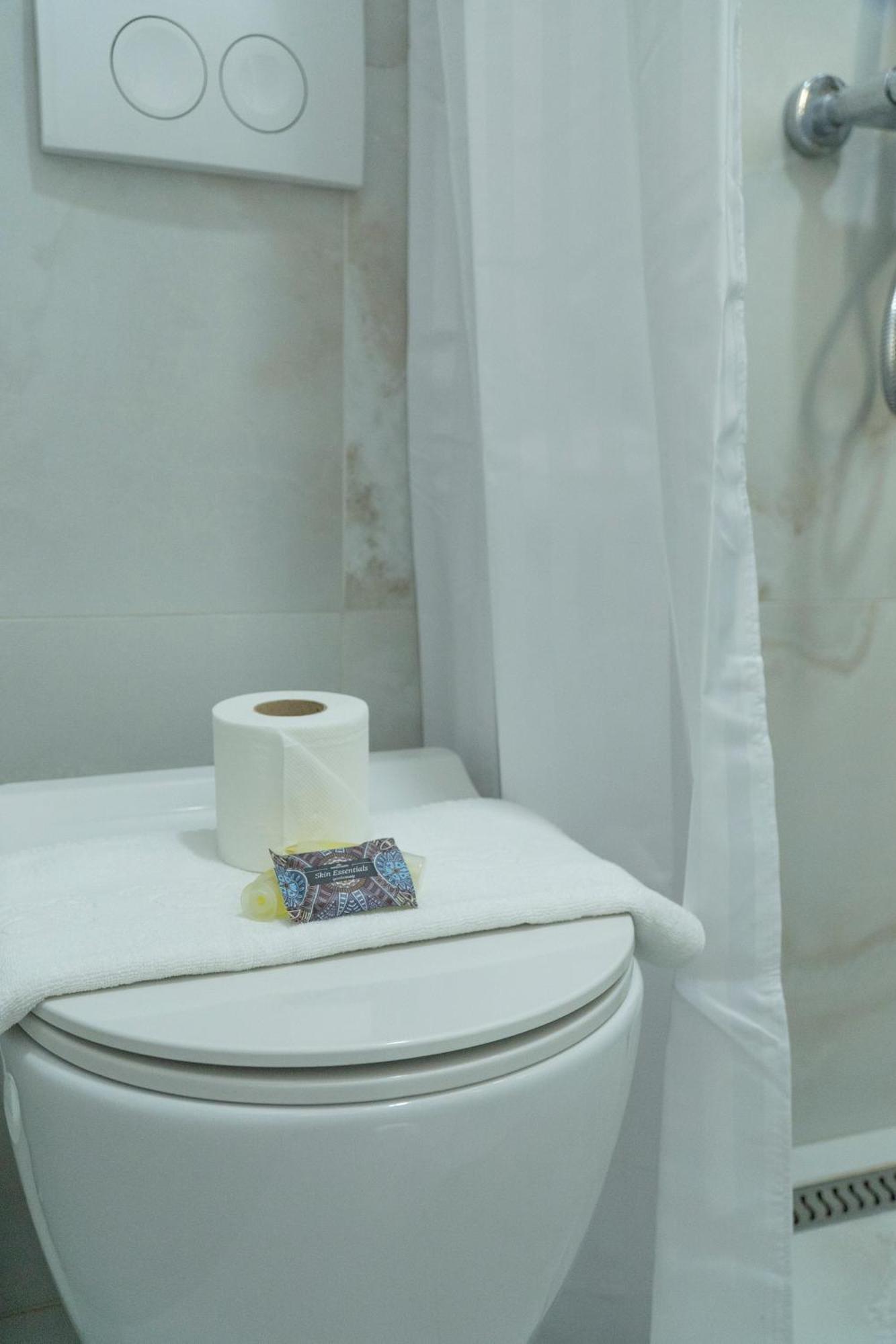 Memories Apartments Sarande Bagian luar foto